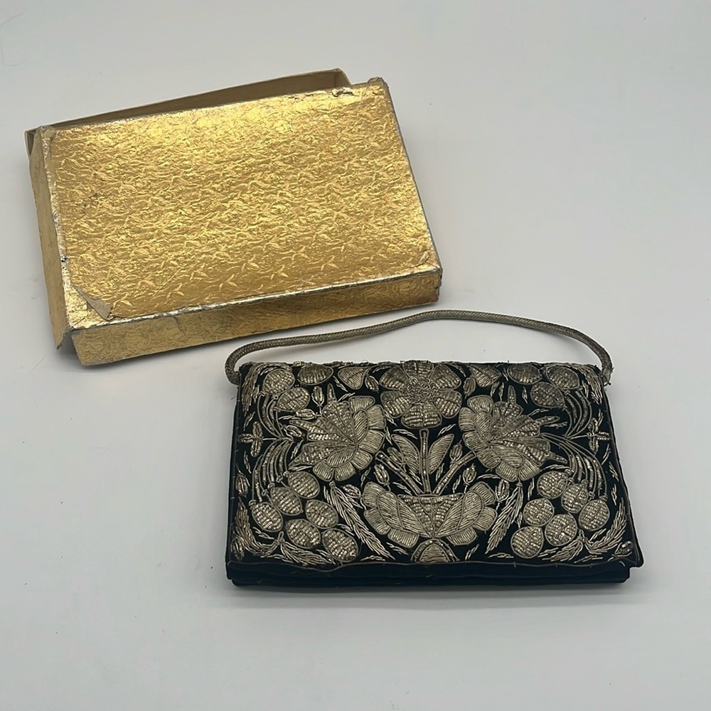 Vintage Silver Metallic Embroidered Clutch Purse Made in India BLEMISH